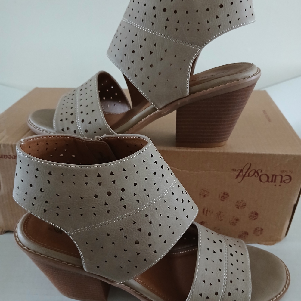 Eurosoft Tannyn Taupe Perforated Heeled Sandals Size 8.5M Mew $30